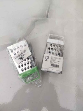 Lale Sarımsak Rendesi Mini için ayrıntıları göster Lale Sarımsak Rendesi Mini resmi