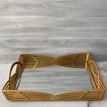 Aynalı Cam Tepsi Kelebek Model 20x32 cm için ayrıntıları göster Aynalı Cam Tepsi Kelebek Model 20x32 cm resmi