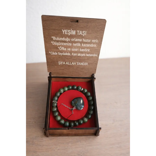 Yeşim Taşı Bileklik Kolye Seti resmi